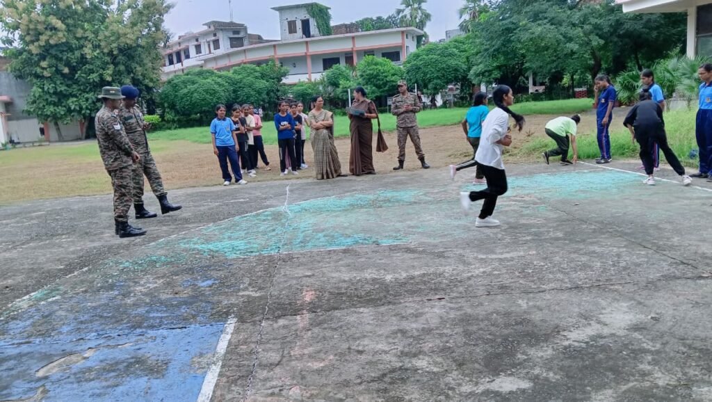 एनसीसी नामांकन प्रक्रिया 50 अभ्यर्थियों ने किया प्रतिभाग।