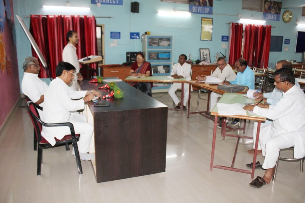 विद्वत परिषद की एक महत्वपूर्ण बैठक संपन्न हुई।