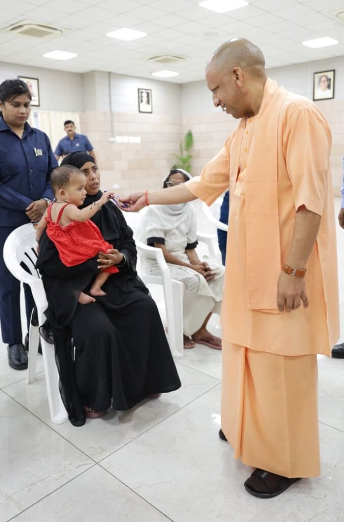 परेशान न हों, इलाज में सबको मदद करेगी सरकार: मुख्यमंत्री