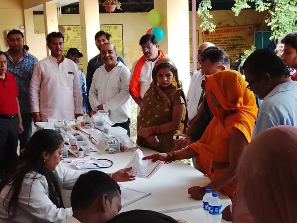 महानगर के 24 स्थानों पर स्वास्थ्य शिविर स्वास्थ्य केंद्र पर निशुल्क स्वास्थ्य परीक्षण शिविर का हुआ आयोजन